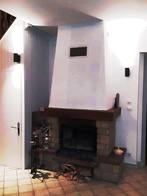 Spacieux Idealement Situe * Saint Avre la Chambre