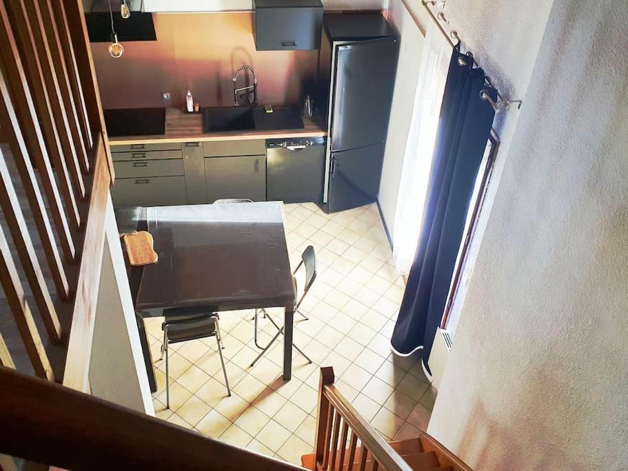 Spacieux Idealement Situe Saint Avre la Chambre