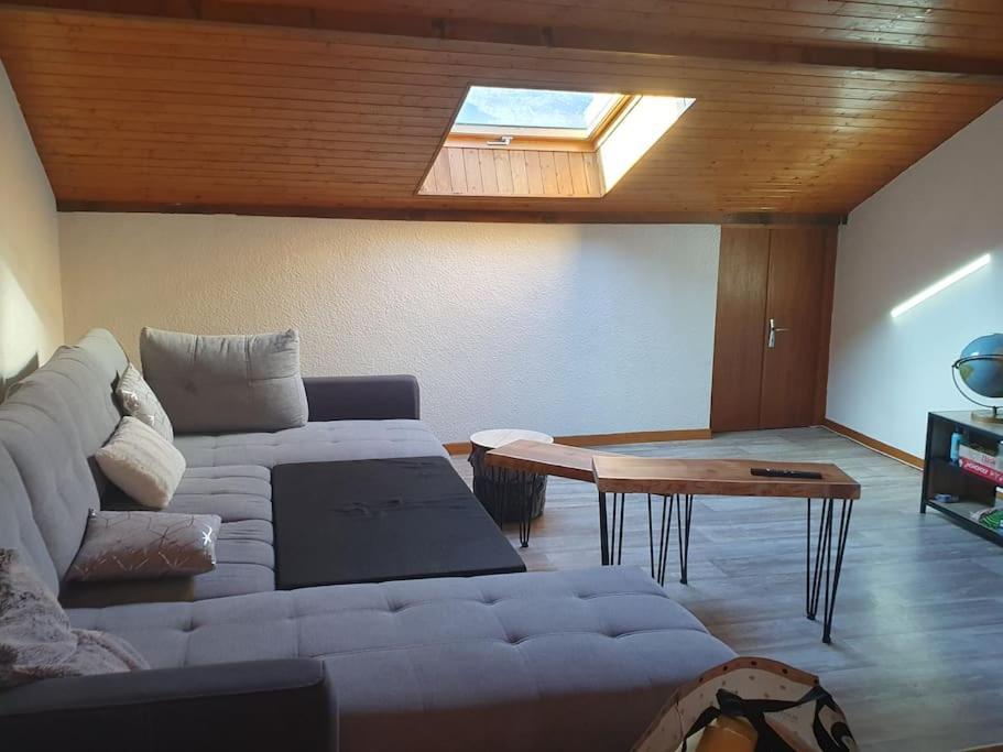 Spacieux Idealement Situe Apartment *